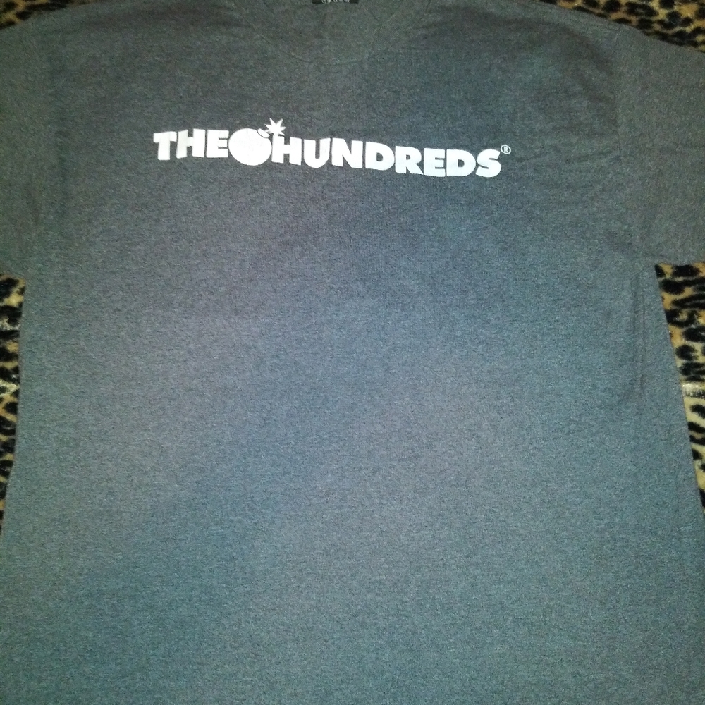 The Hundreds logo Tee-Shirt (Mens XL)